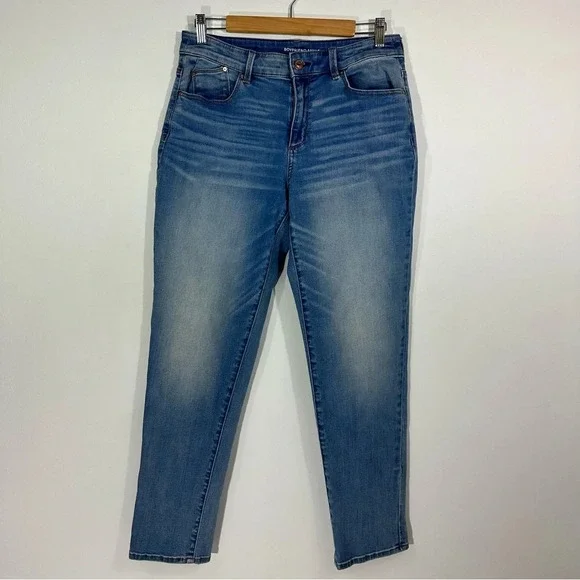 Chico’s Boyfriend Ankle Medium Wash Jeans - Picture 2 of 11